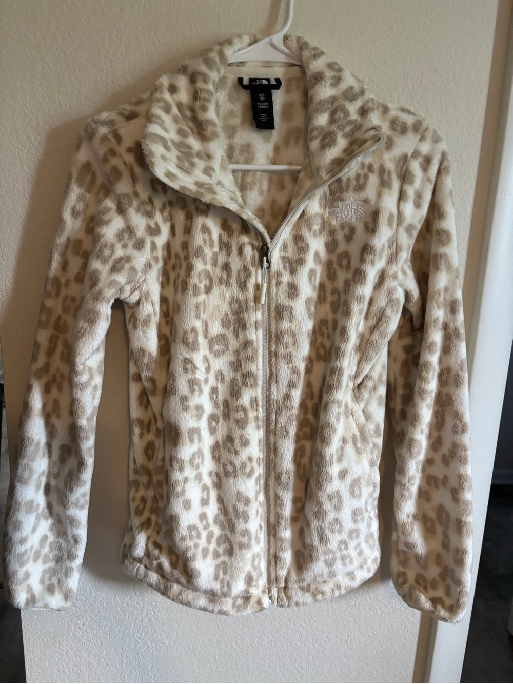 The North Face Women’s Cream & Light Brown Leopard Teddy Fleece Jacket